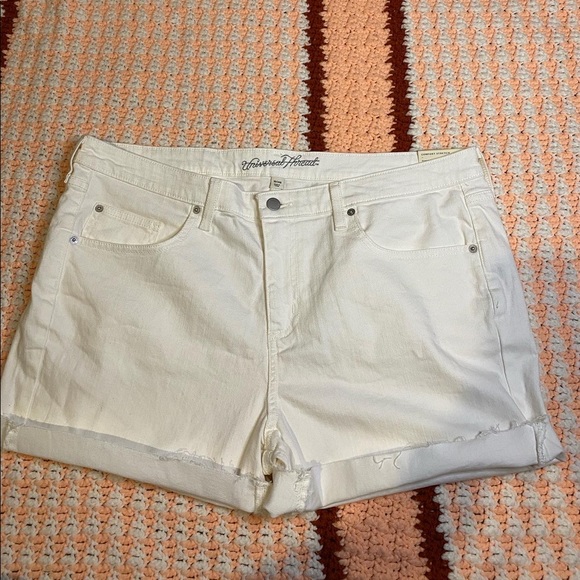 Universal Thread Pants - NWT white shorts